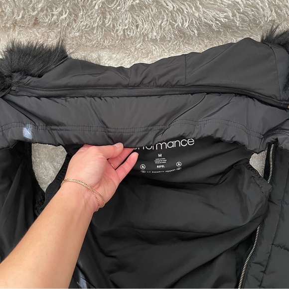 Calvin Klein Black Quilted Vest with Faux Fur - Picture 4 of 6